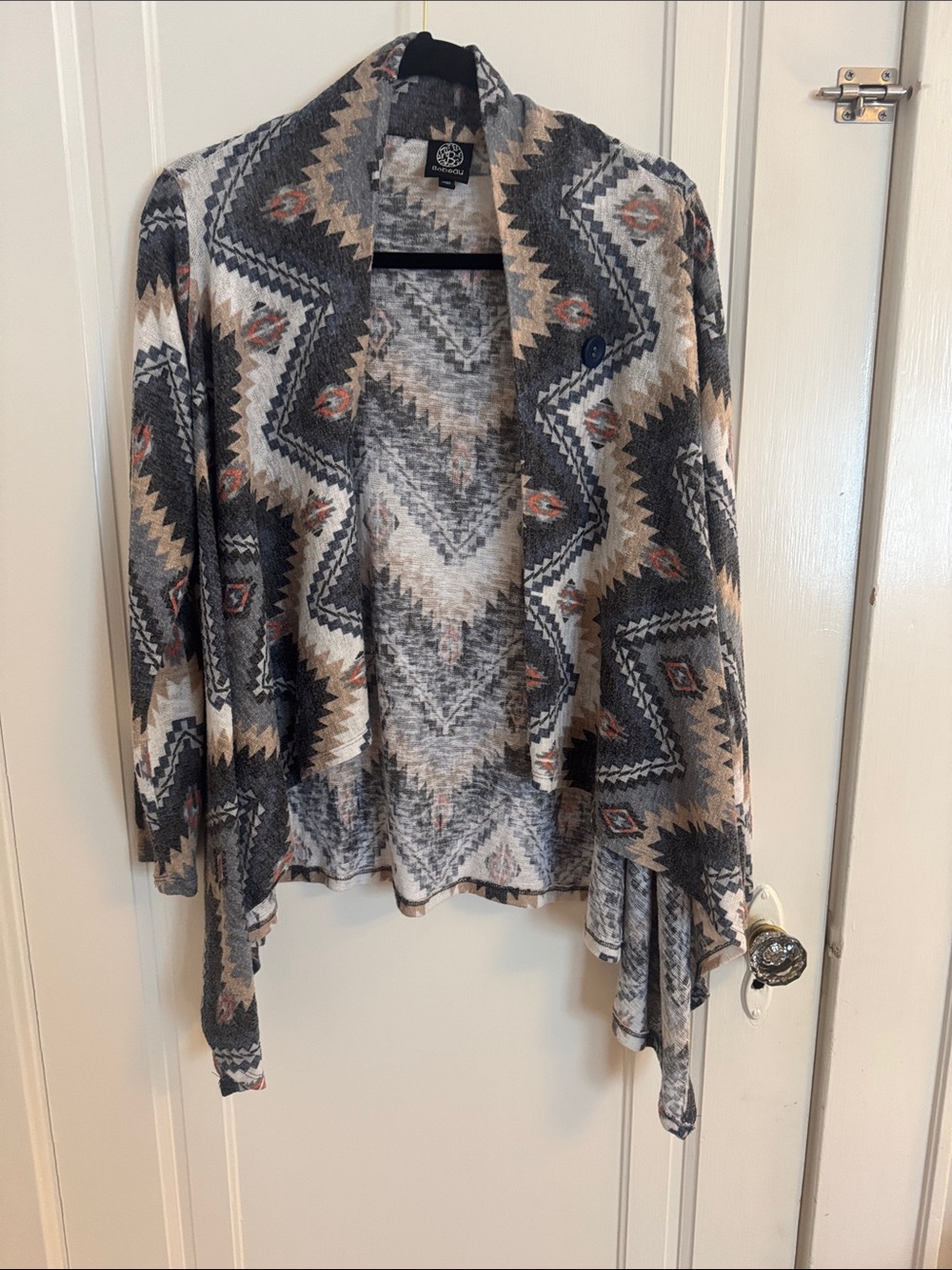 Bobeau Gray Cream and Tan Aztec Draped Open Cardigan